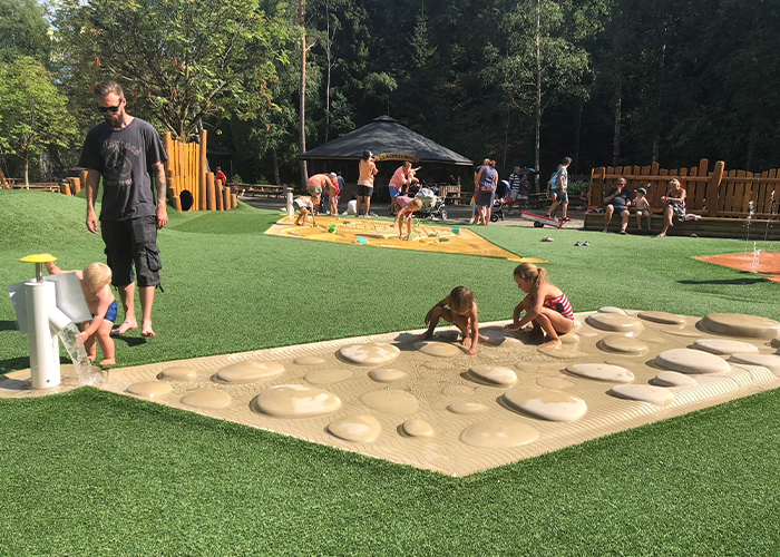 BORÅS DJURPARK gallery image 2